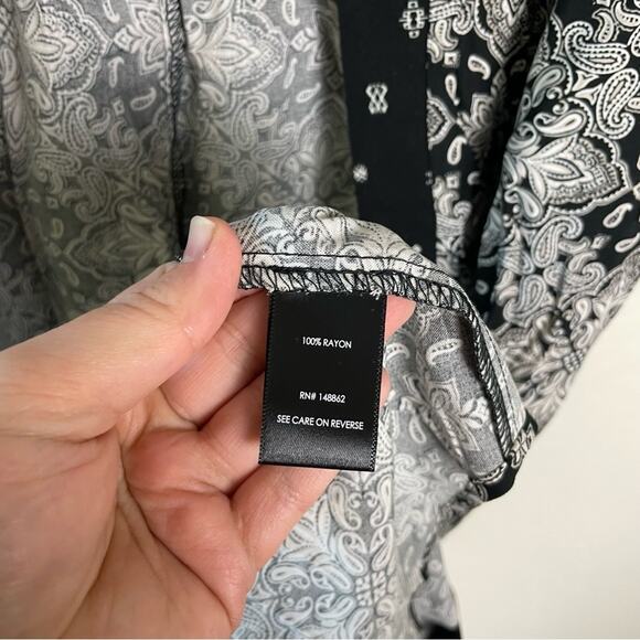 Torrid Black Geometric Challis Dolman Shirttail Kimono 2X NWT 40430905 - Picture 14 of 16